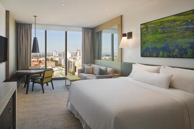 د وستین پرد