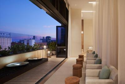 د وستین پرد