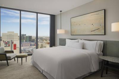 د وستین پرد