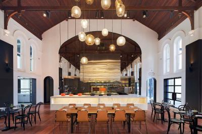 د وستین پرد