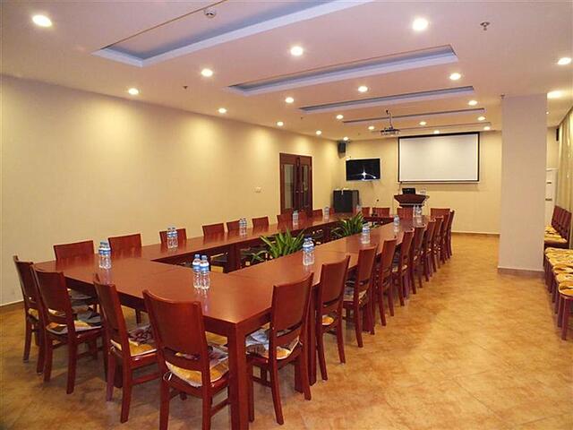 گرینتری این جیانگسو کسوزهو های اسپید ریلو استیشن اکسپرز هتل