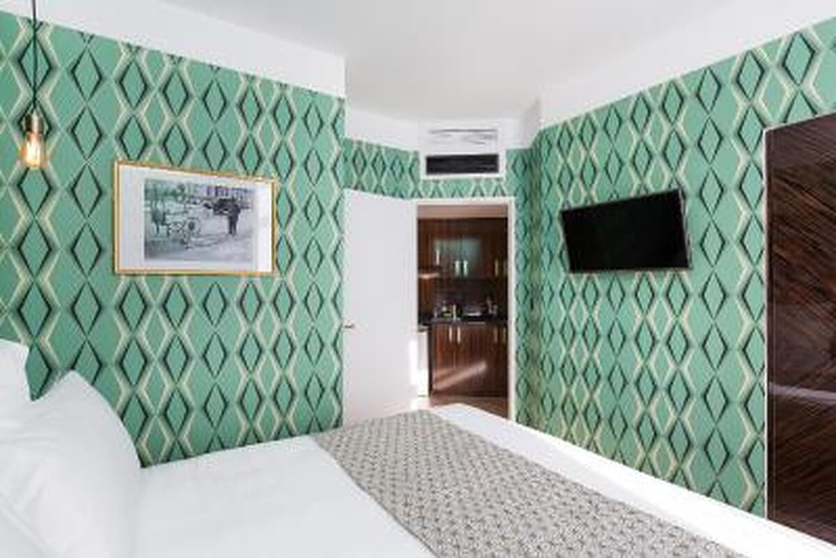 The Jay Hotel by HappyCulture