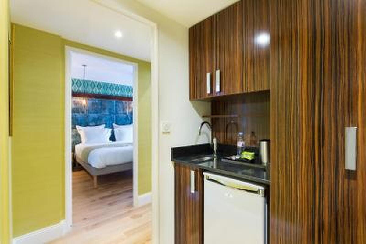 The Jay Hotel by HappyCulture