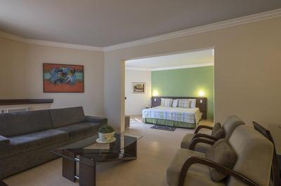 اکتوال کنونشن هتل