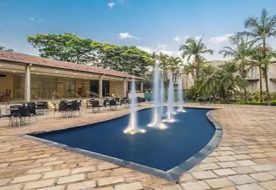 اکتوال کنونشن هتل