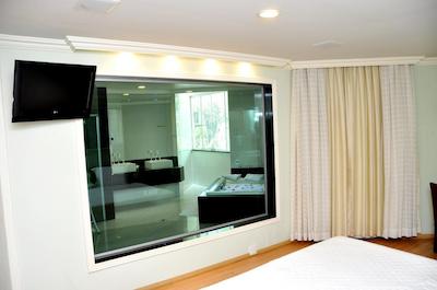 اکتوال کنونشن هتل