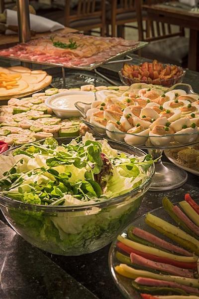 اکتوال کنونشن هتل