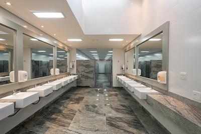 اکتوال کنونشن هتل