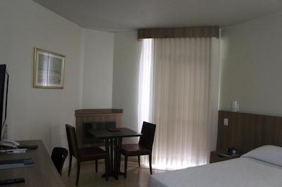 اکتوال کنونشن هتل