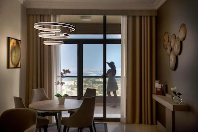 تو سیزن هتل اند آپارتمان