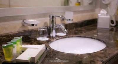 تو سیزن هتل اند آپارتمان