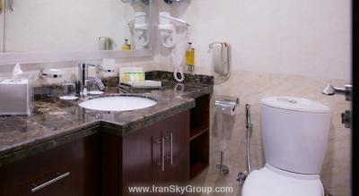 تو سیزن هتل اند آپارتمان