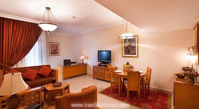 تو سیزن هتل اند آپارتمان