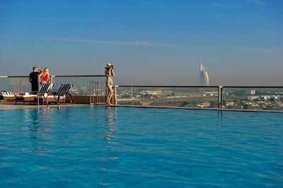 تو سیزن هتل اند آپارتمان