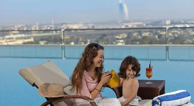 تو سیزن هتل اند آپارتمان