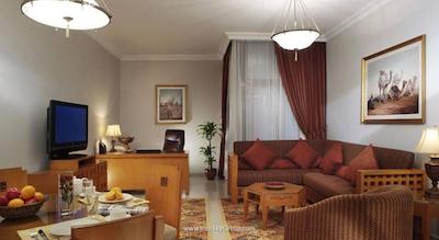 تو سیزن هتل اند آپارتمان