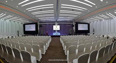 تو سیزن هتل اند آپارتمان