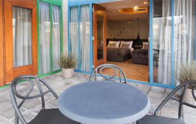 کنتین زو هتل