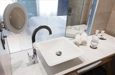 کنتین زو هتل