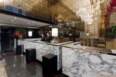 هالیدی این شانگهای جینشان