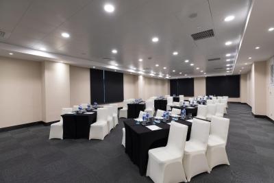 هالیدی این شانگهای جینشان