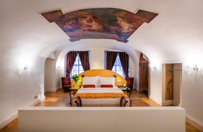 اسمتانا هتل