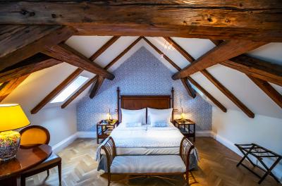 اسمتانا هتل