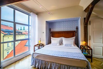 اسمتانا هتل