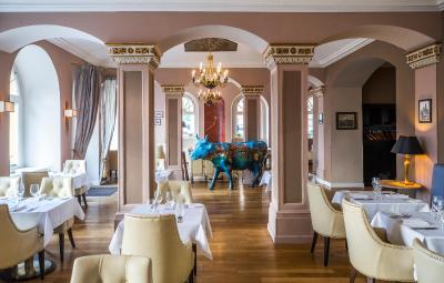 اسمتانا هتل