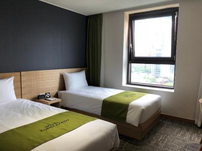 هتل کورتاکسُ اینسادنگ