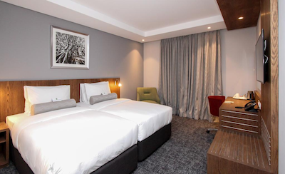 سیتی لج هتل ات توو ریورز مال