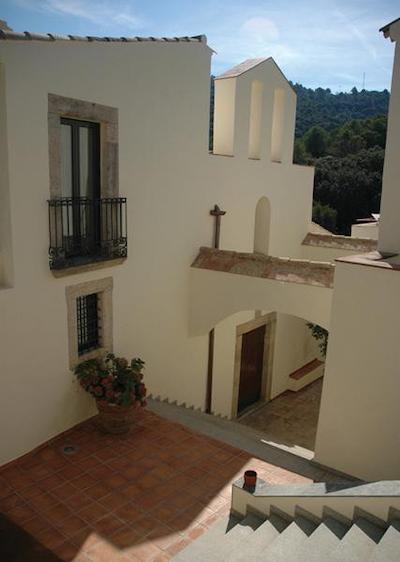 هتل ال کنونت