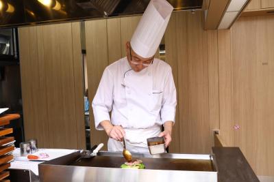 هتل گراسری اساکوسا