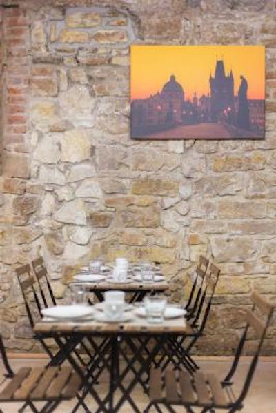 ل پتیت هتل پراگو