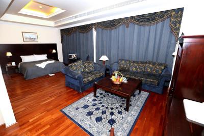 شارجاه پرمیر هتل اند ریزرت