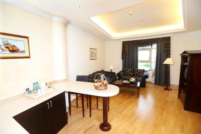 شارجاه پرمیر هتل اند ریزرت