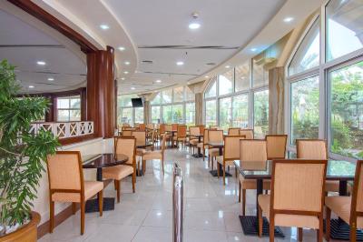 شارجاه پرمیر هتل اند ریزرت