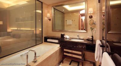 هیلتون باییون