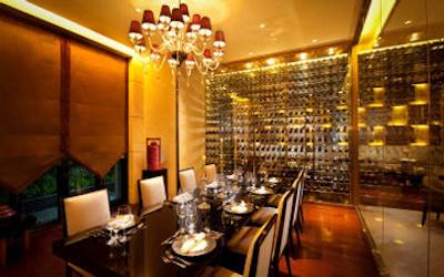 هیلتون باییون