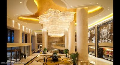 هیلتون باییون