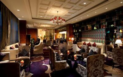 هیلتون باییون