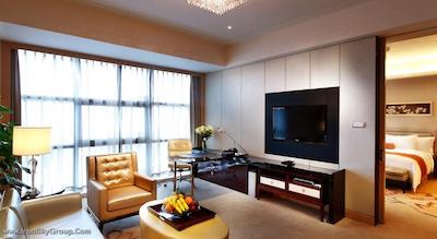 هیلتون باییون