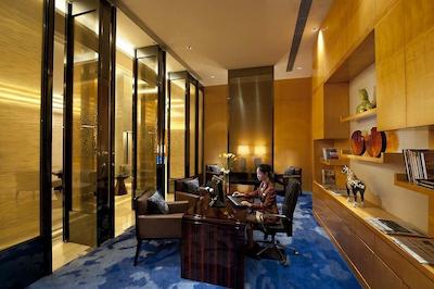 هیلتون باییون