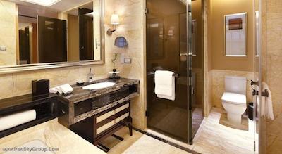 هیلتون باییون