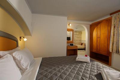 هتل اند ویلیج پانراما