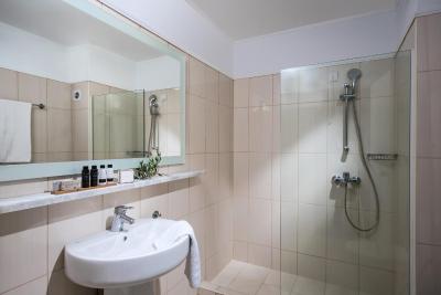 پنینسولا ریزرت اند اسپا