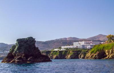 پنینسولا ریزرت اند اسپا