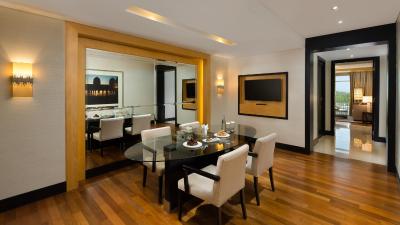 کمپینسکی هتل مال آف د امارات دبی