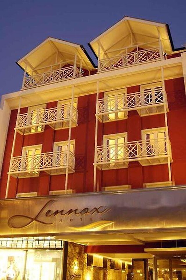 لناکس