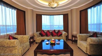 رویال مارینا پلازا